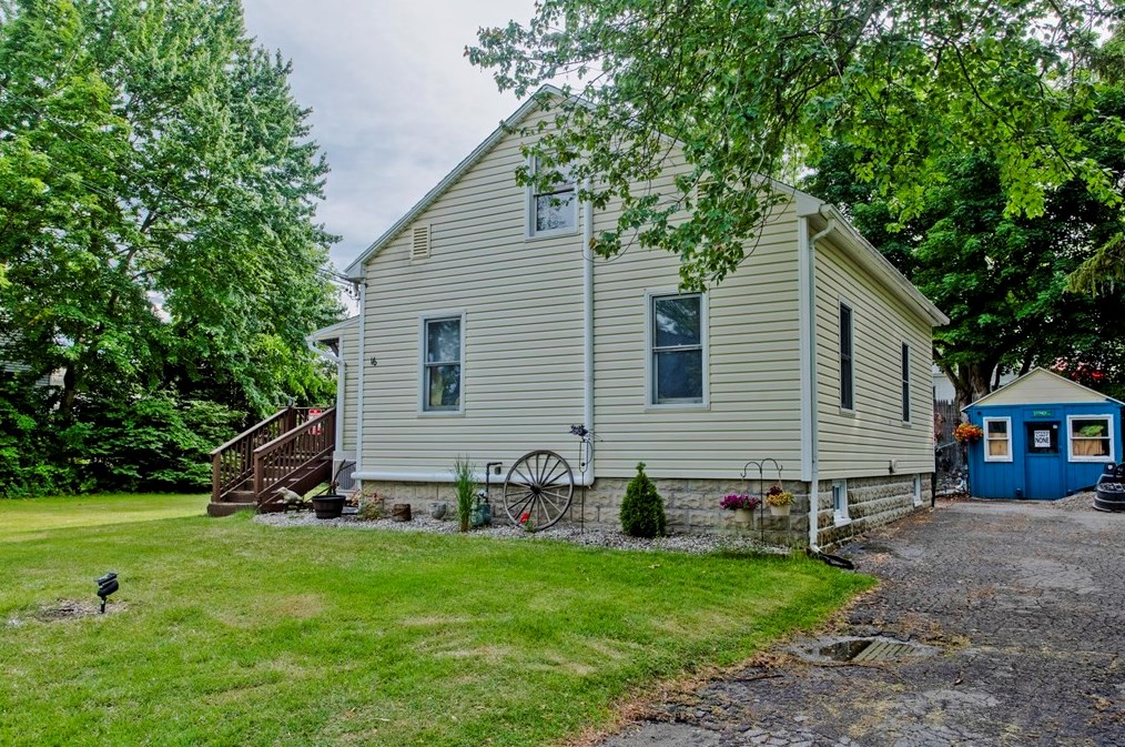 16 Dudley St, Wilbraham, MA 01095 exterior