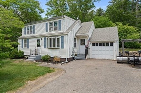 157 Salem St, Rockland, MA 02370 exterior