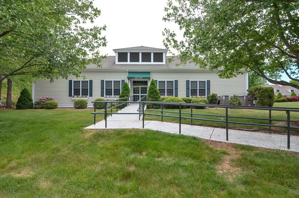 6804 Island Dr, Middleboro, MA 02346 exterior