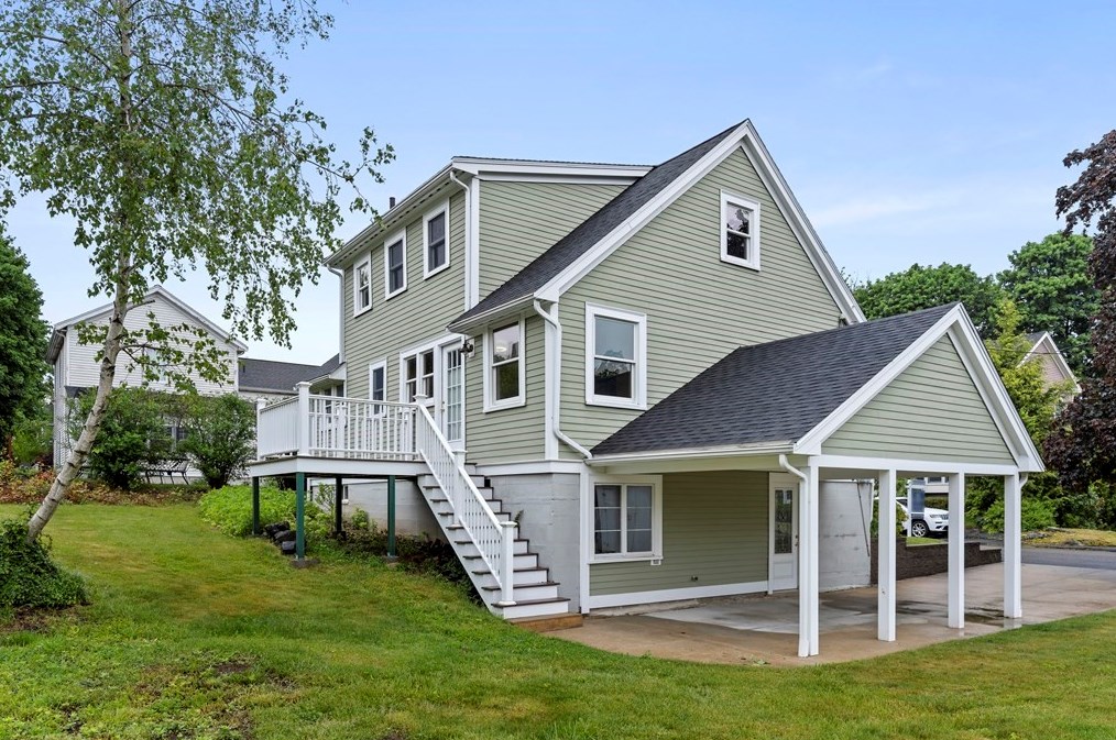 72 Roosevelt Ave, Marblehead, MA 01945 exterior