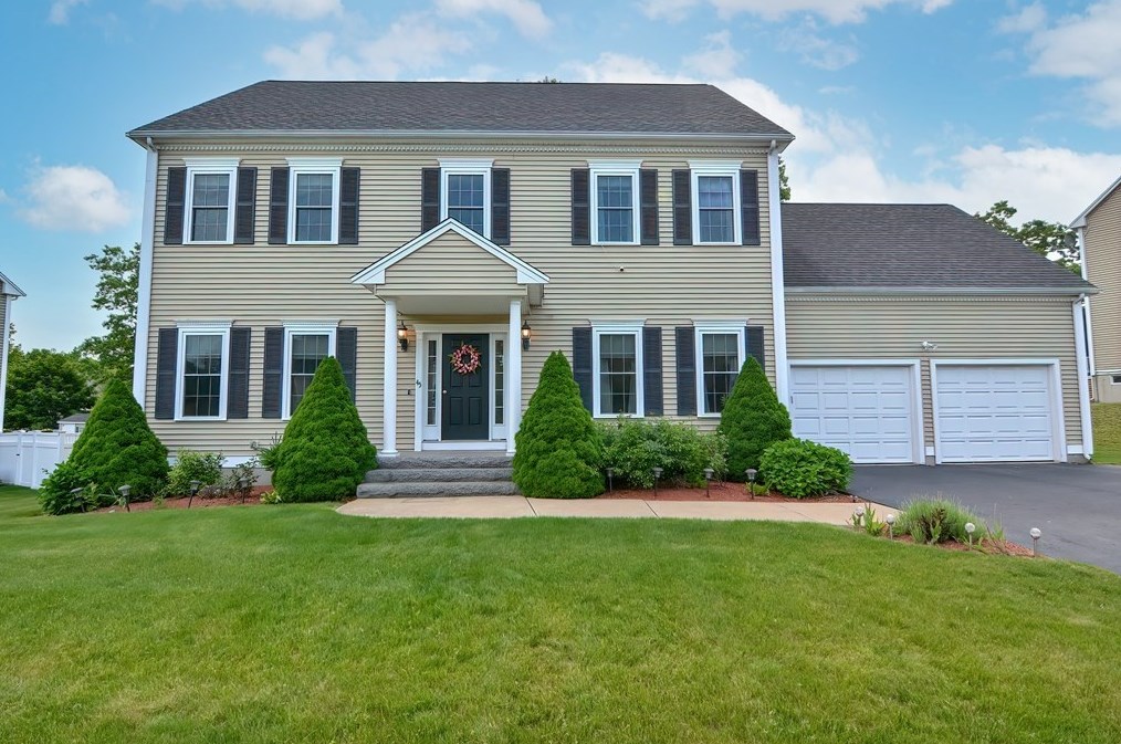 45 Shire Way, North Attleboro, MA 02762 exterior