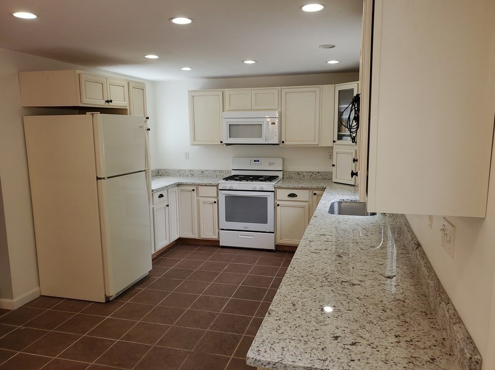 112 Front St, Weymouth, MA 02188