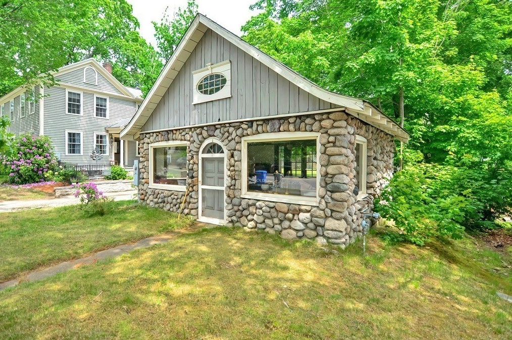 676 Washington St, Holliston, MA 01746 exterior