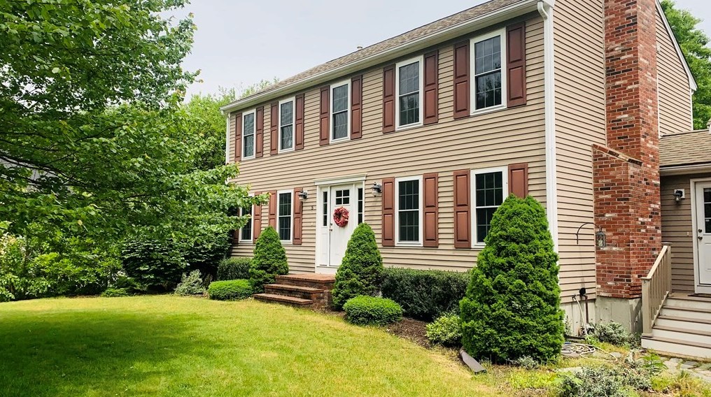 5 Fieldstone Cir, Norton, MA 02766 exterior