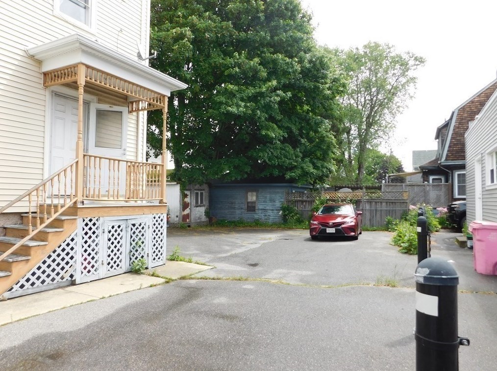 691 Robeson #1, Fall River, MA 02720