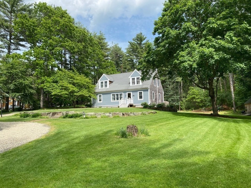 303 Lake Shore Dr, Duxbury, MA 02332 exterior