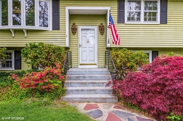 2 Windsor Rd, Milford, MA 01757-3830