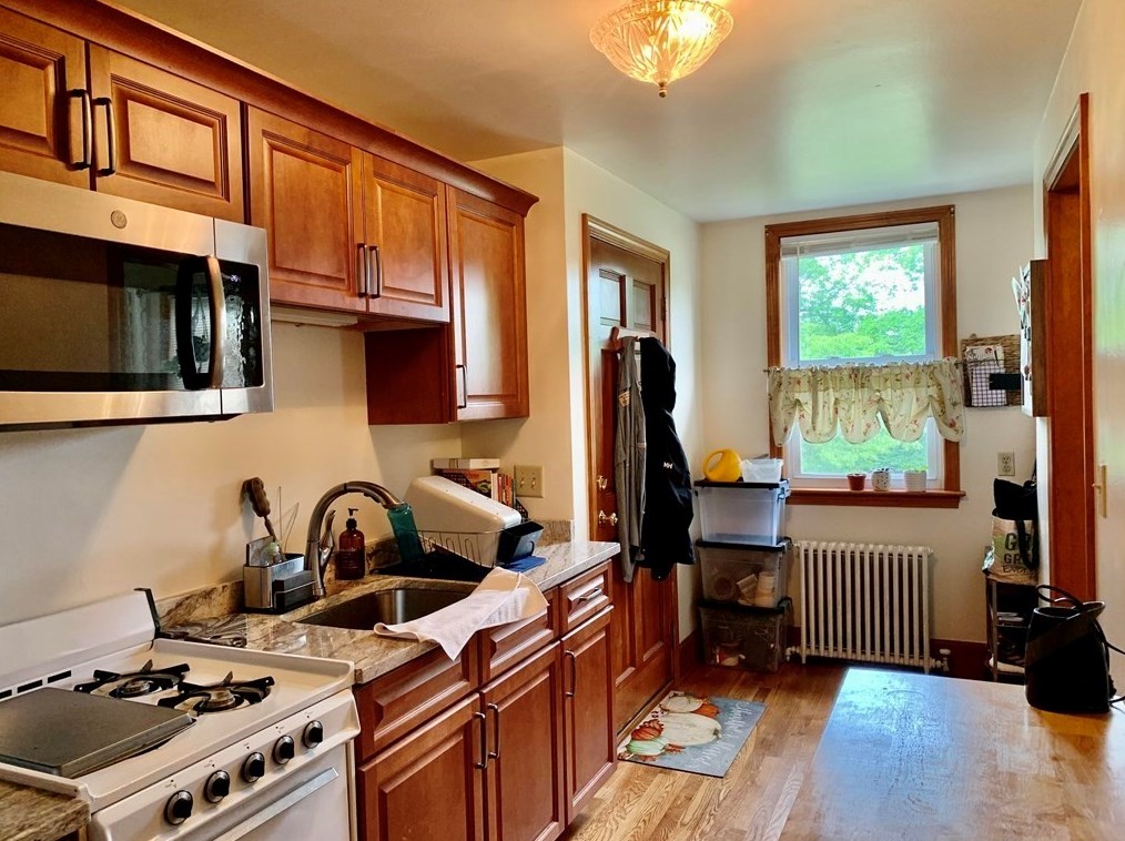183 Front St #1, Weymouth, MA 02188