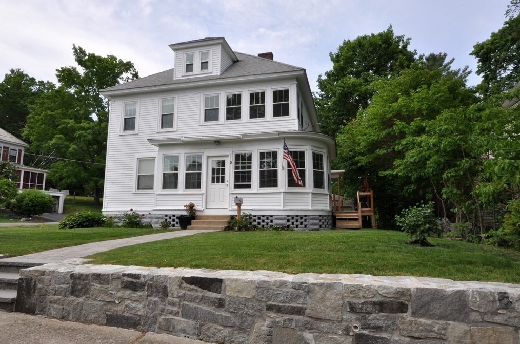 8 High St, Ayer, MA 01432 exterior