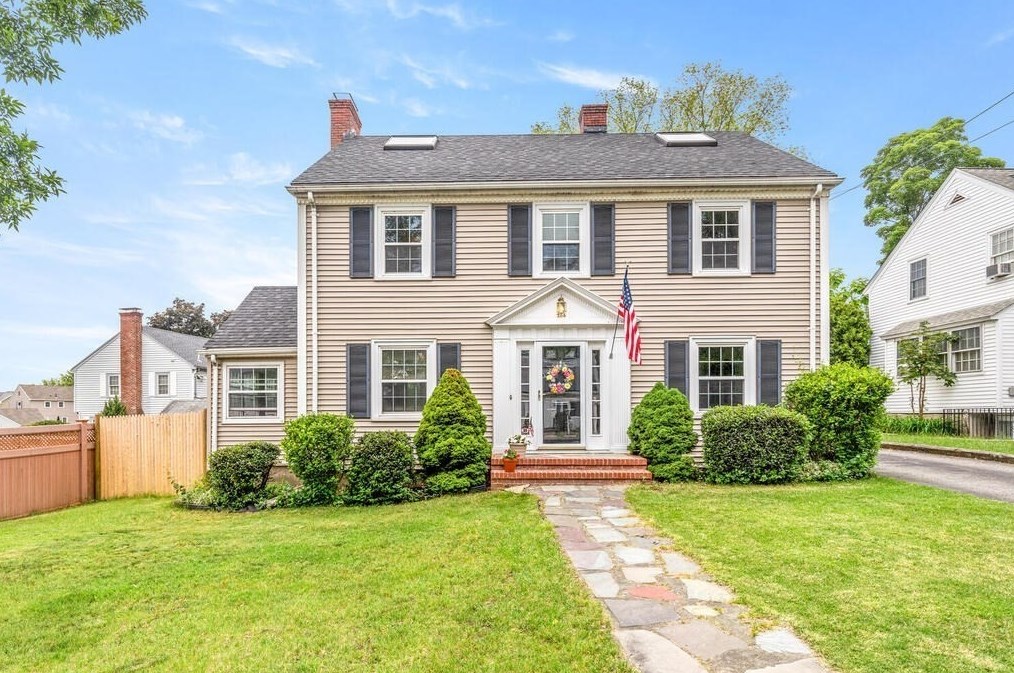 260 Lake St, Belmont, MA 02478-4604