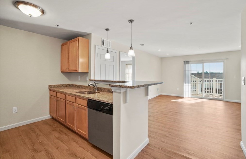 109 Hopkins St #412, Wakefield, MA 01880