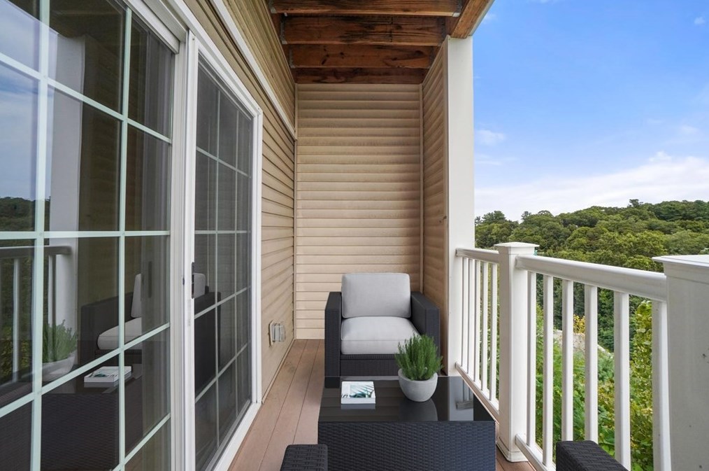 109 Hopkins St #411, Wakefield, MA 01880