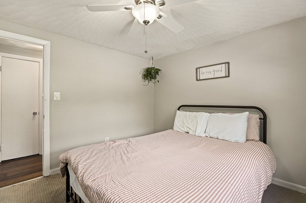 639 Hortonville Rd, Swansea MA  02777-3645 exterior