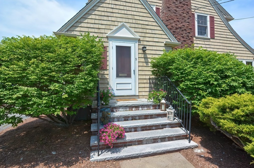 9 Emerson St, Belmont, MA 02478 exterior