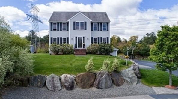 17 Amanda St, Middleboro, MA 02346 exterior