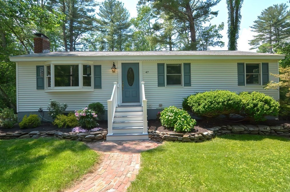 47 Washburn St, Northborough, MA 01532 exterior