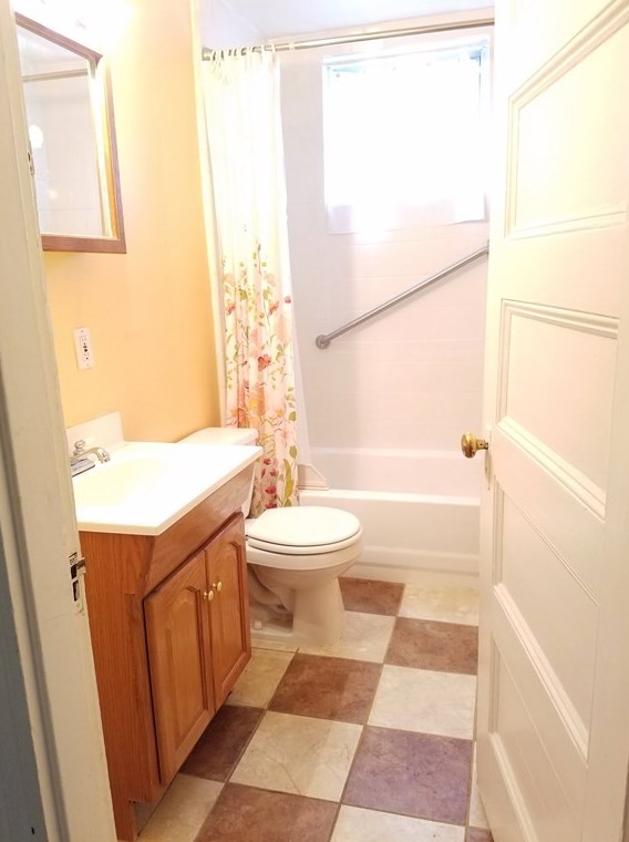 214 Brookline St #2, Cambridge, MA 02139