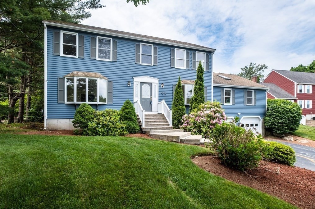 44 Mark Dr, Milford, MA 01757 exterior