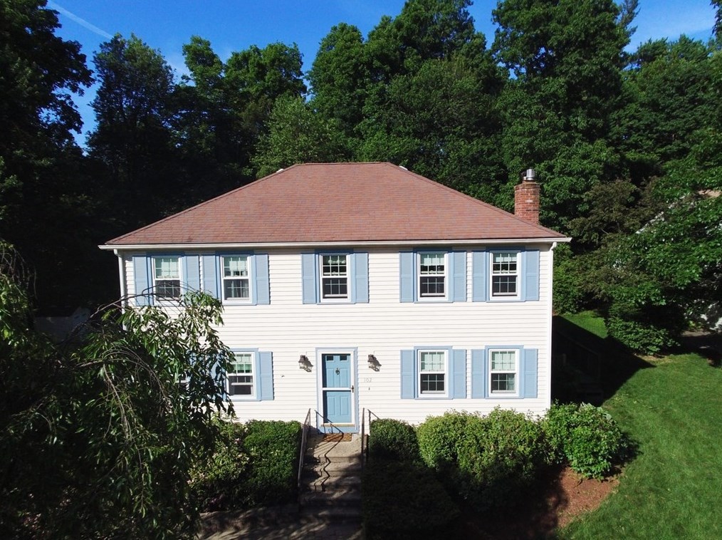 102 Timber Ln, Holden, MA 01520 exterior