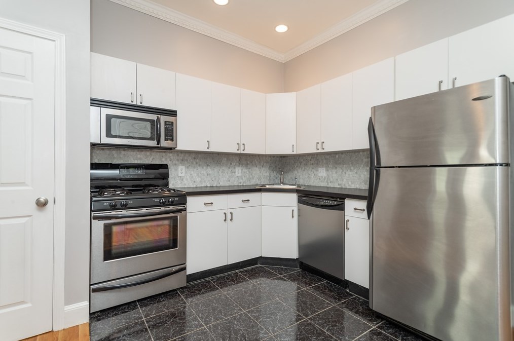 239 W 5th St Unit 1, Boston, MA