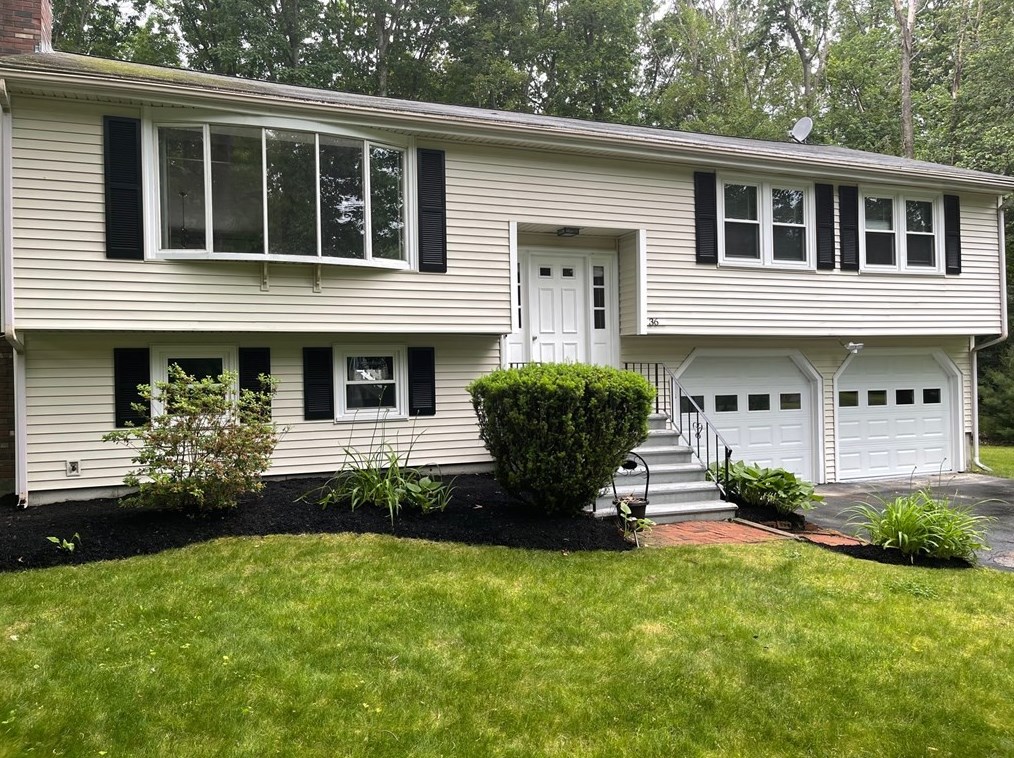 36 Valentine Rd, Northborough, MA 01532 exterior