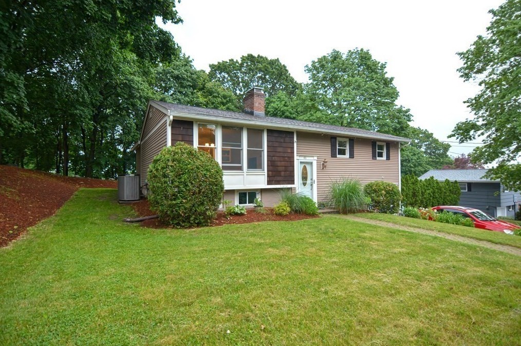 45 Highgate Rd, Marlboro, MA 01752 exterior