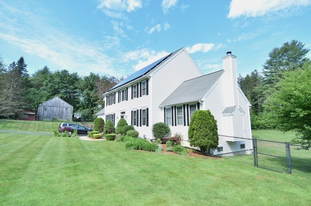 341 New Boston Rd, Fiskdale, MA 01566 exterior