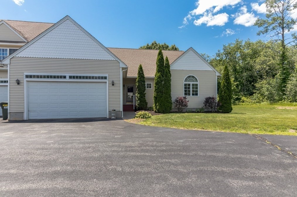 35 Fagan St, Uxbridge, MA 01569 exterior