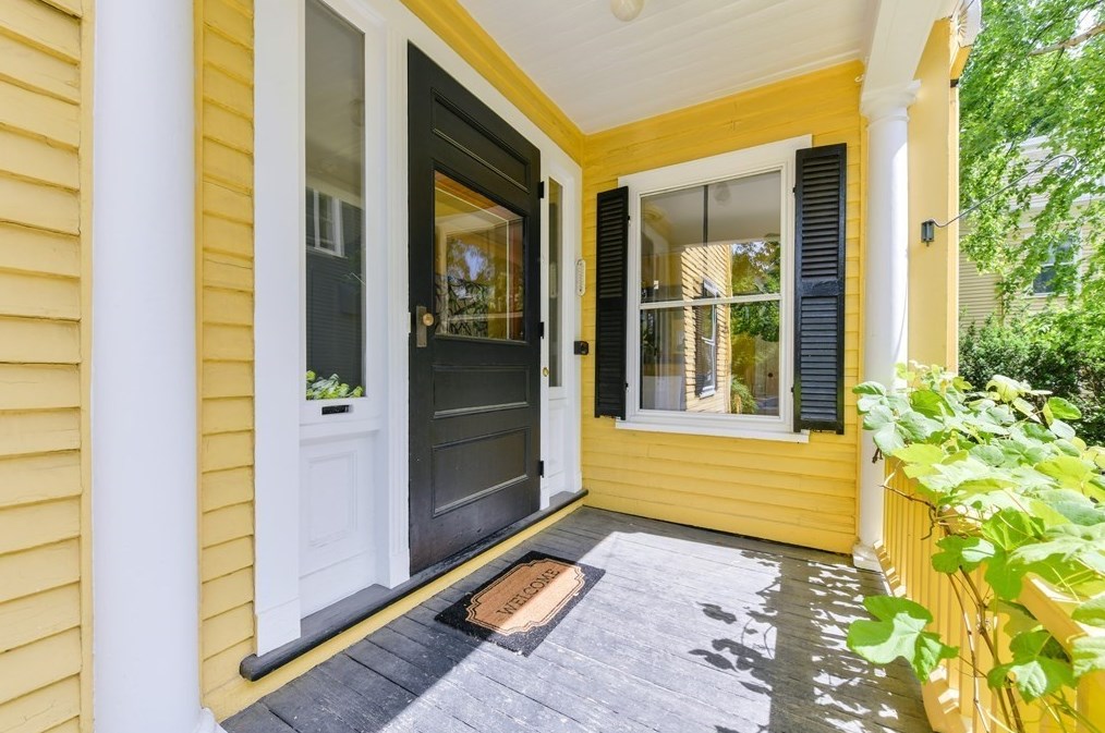 25 Walker St, Cambridge, MA 02138-2412