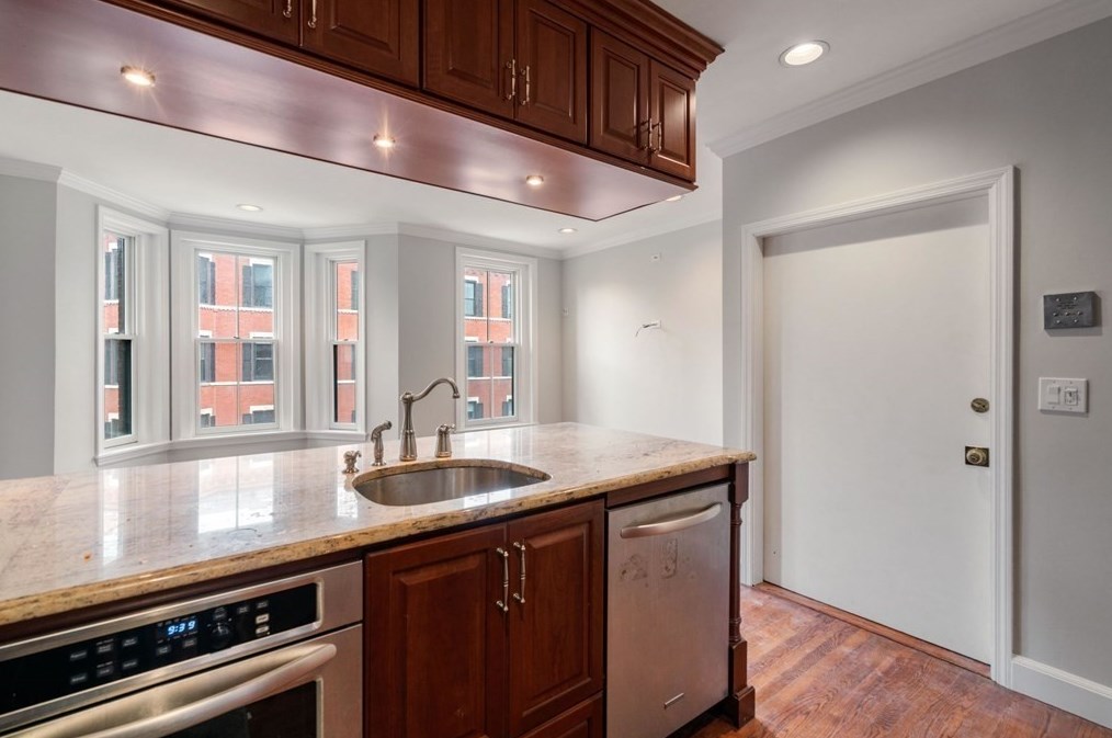 44 Chandler St Apt 6, Boston, MA