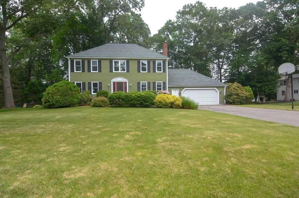 11 Michael Rd, North Attleboro, MA 02763 exterior