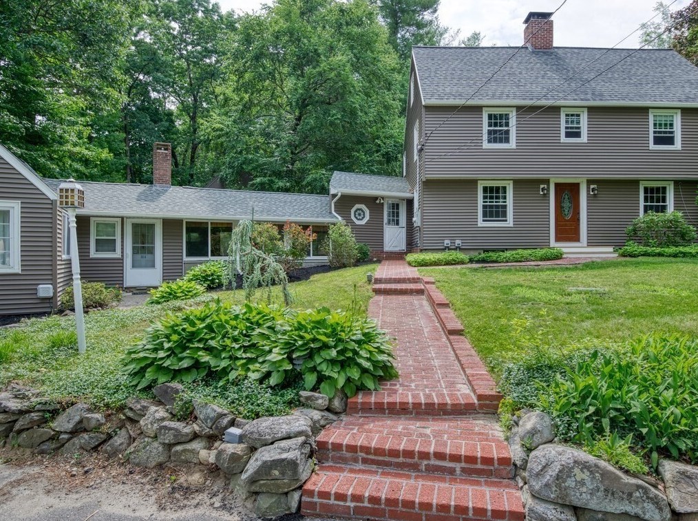 50 Holden Rd, Sterling-Junction, MA 01564 exterior