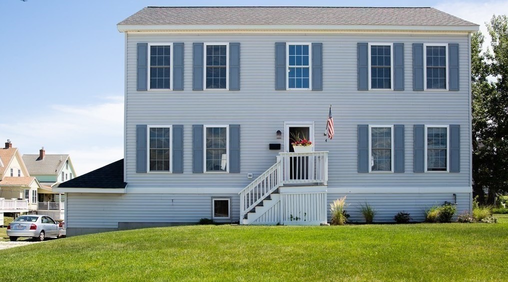 4 Town Way, Nantasket Beach, MA 02045 exterior