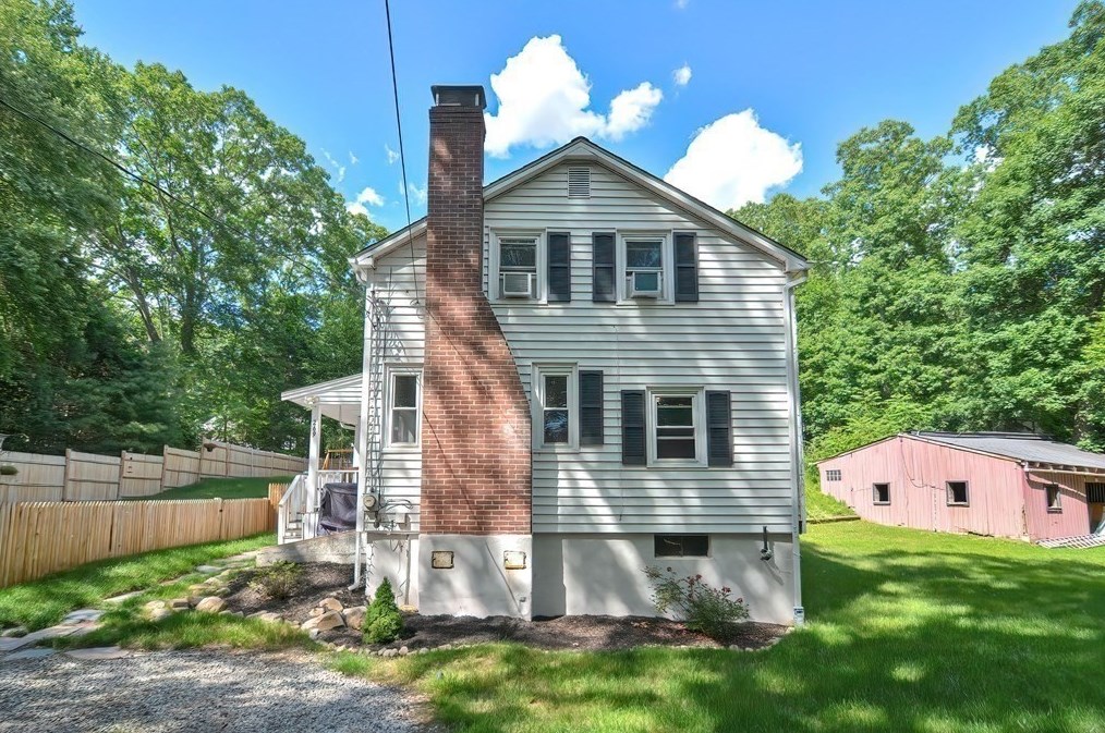 269 Hollis St, Holliston, MA 01746 exterior