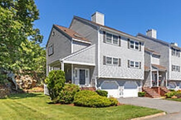 22 Lions Ln, Salem, MA 01970 exterior