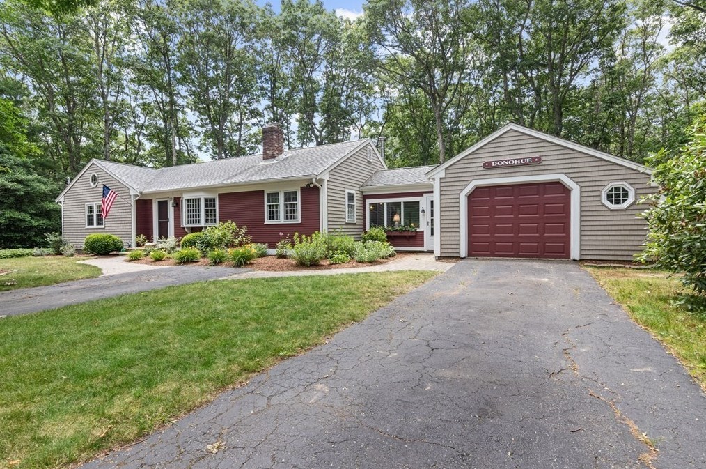 21 Woodridge Rd, East Sandwich, MA 02537 exterior