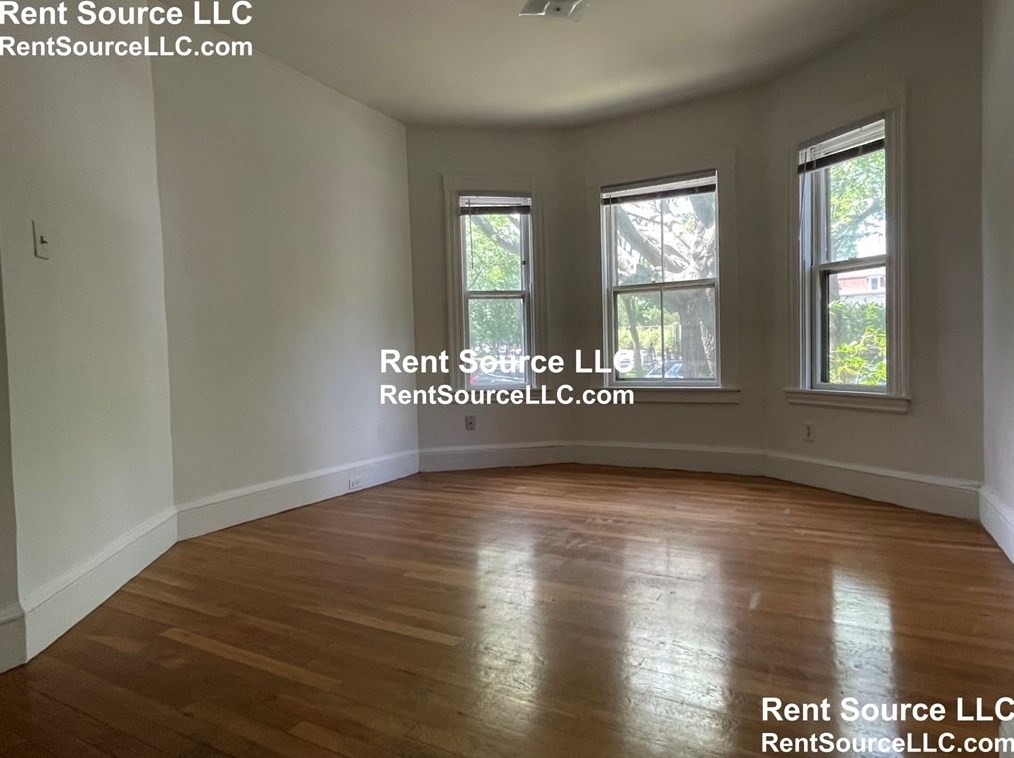 248 Brookline St Unit 1, Cambridge, MA