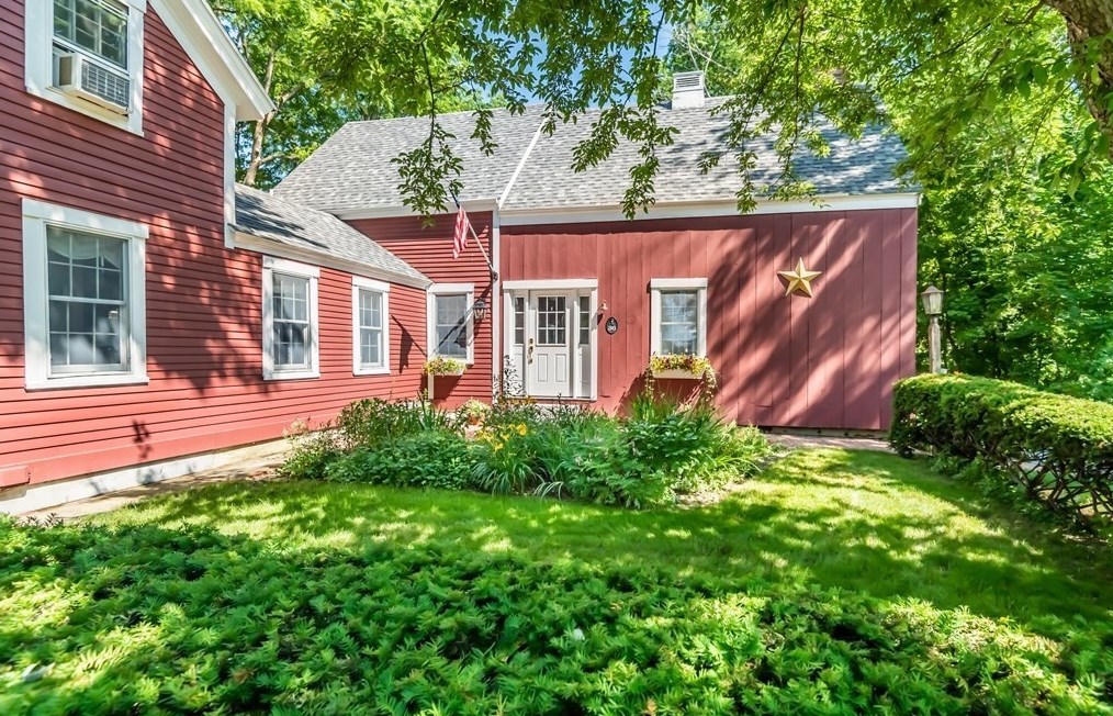 36 Summer St, Andover, MA 01810 exterior