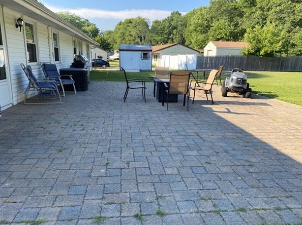 140 Smoke Rise Cir, Swansea, MA 02777-1036
