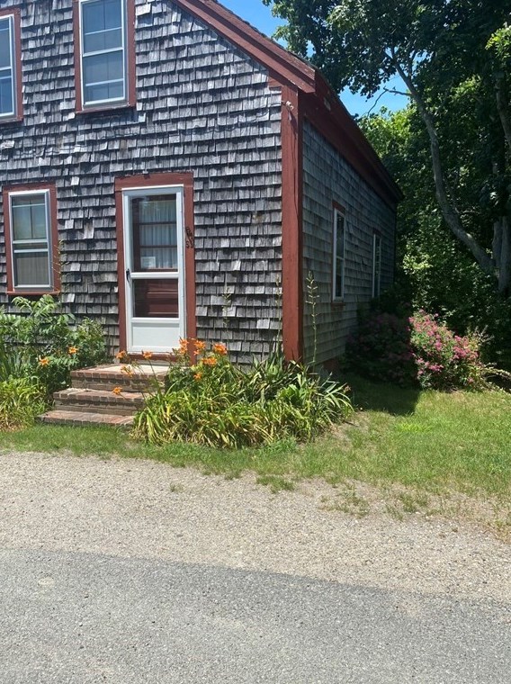 69 Pleasant St, Provincetown, MA 02657 exterior