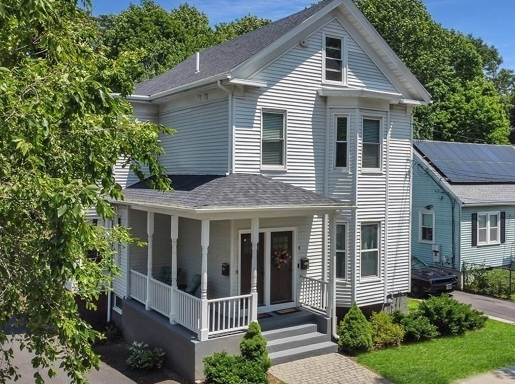 24 Garfield Ave, Boston, MA 02136 exterior