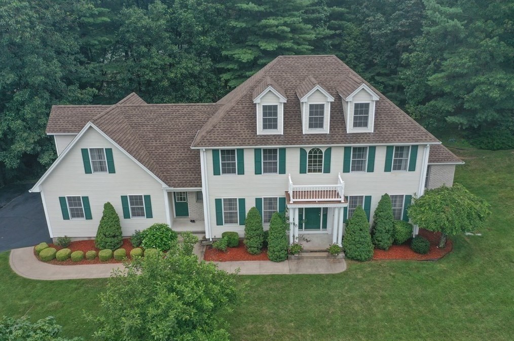 6 Hunters Ridge Cir, Southwick, MA 01077 exterior