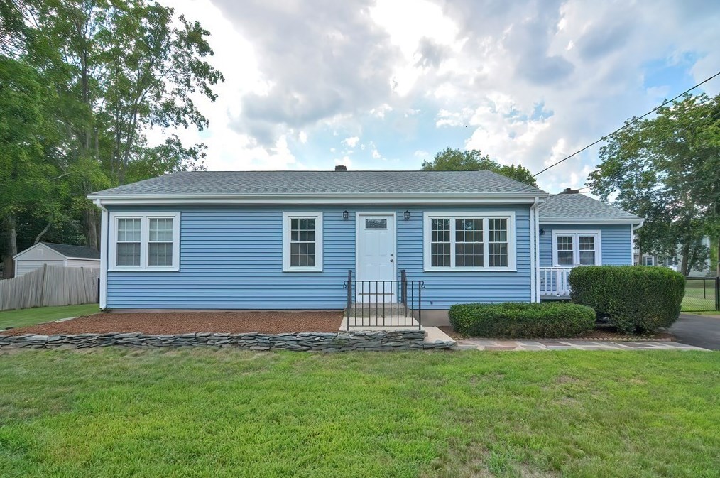 5 Stephen St, Norton, MA 02766 exterior