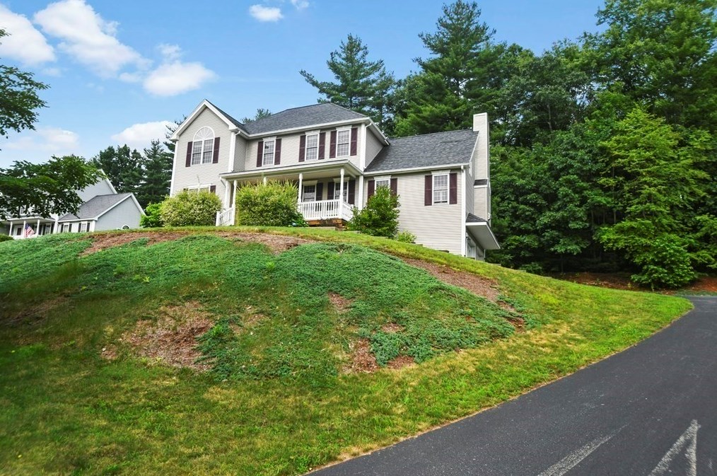 6 Tannery Rd, Fiskdale, MA 01518 exterior