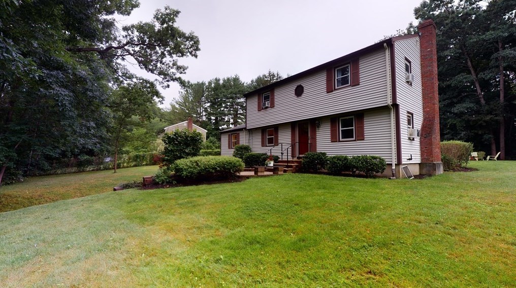 120 Elm St, Byfield, MA 01922 exterior