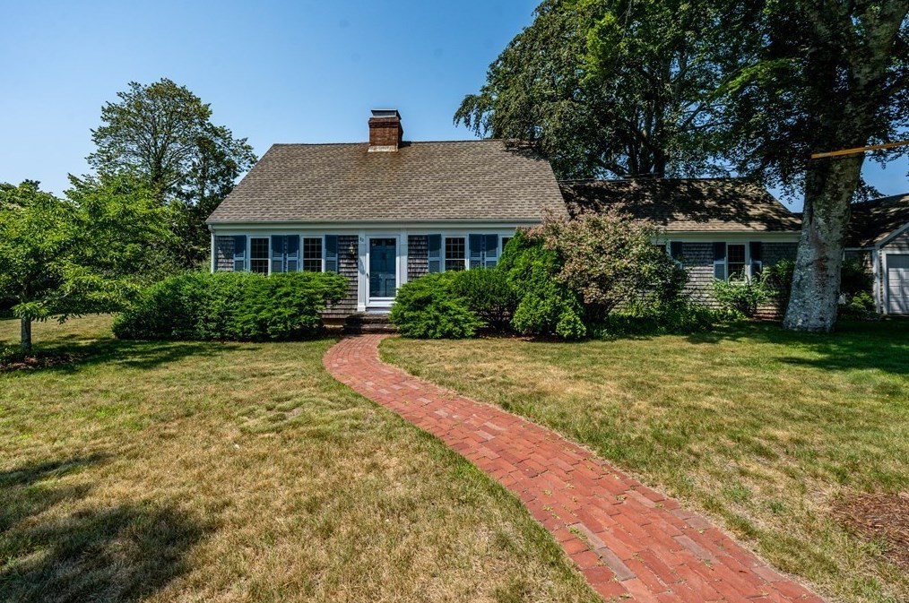 32 Freeman St, Harwichport, MA 02646 exterior