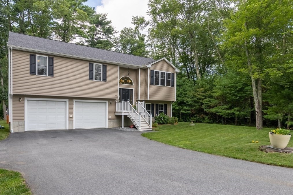 430 Reed Rd, Dartmouth, MA 02747 exterior