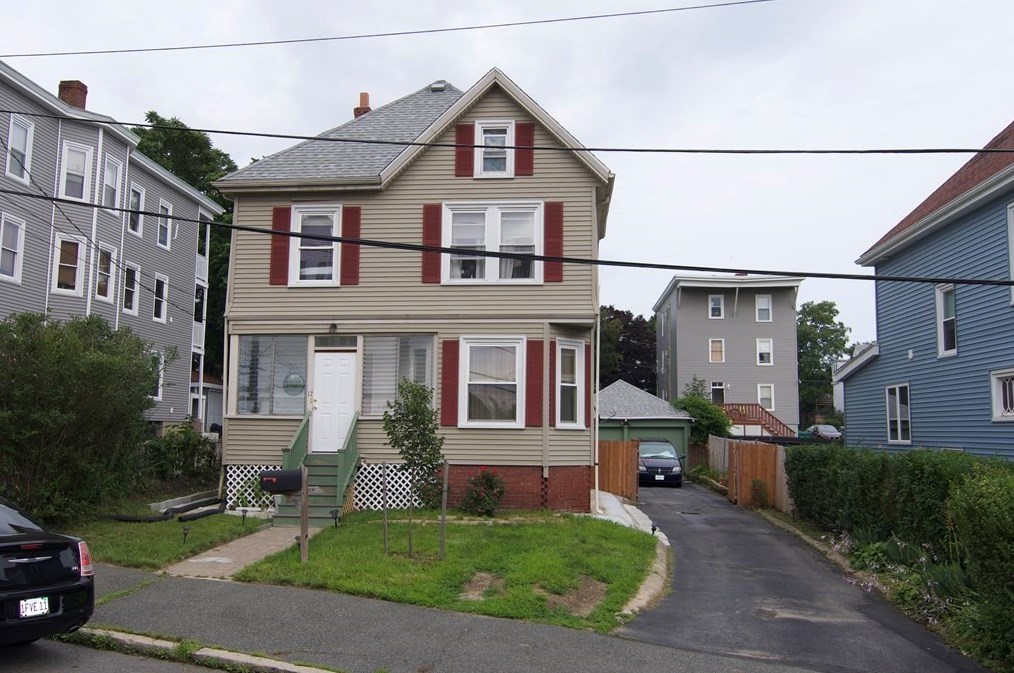 17 Raddin Grove Ave, Lynn, MA 01905 exterior