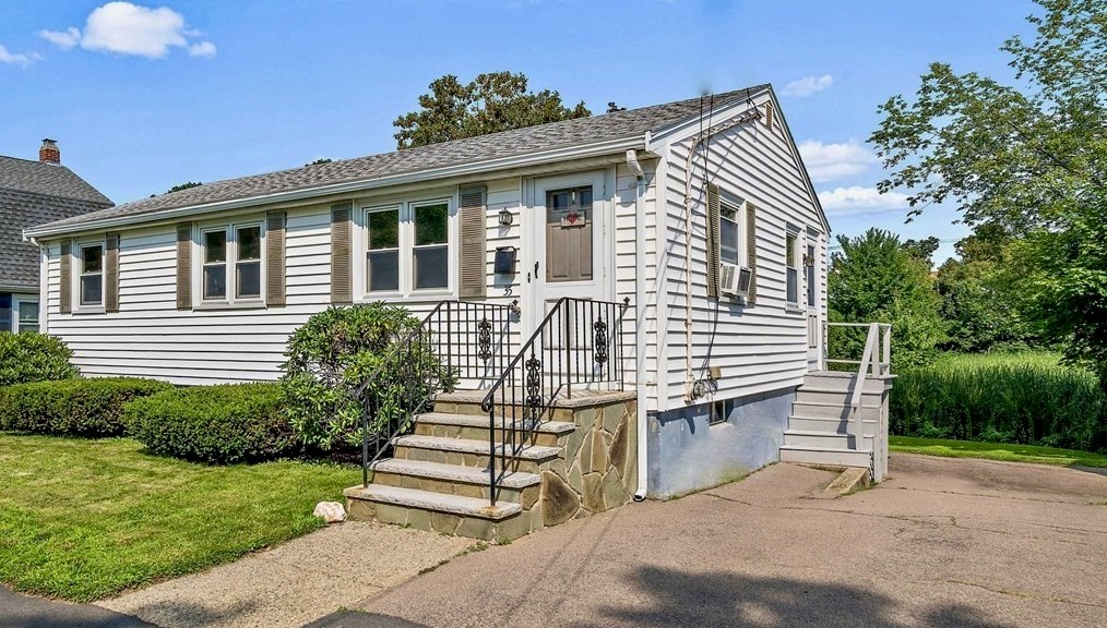 35 Winthrop St, Quincy, MA 02169