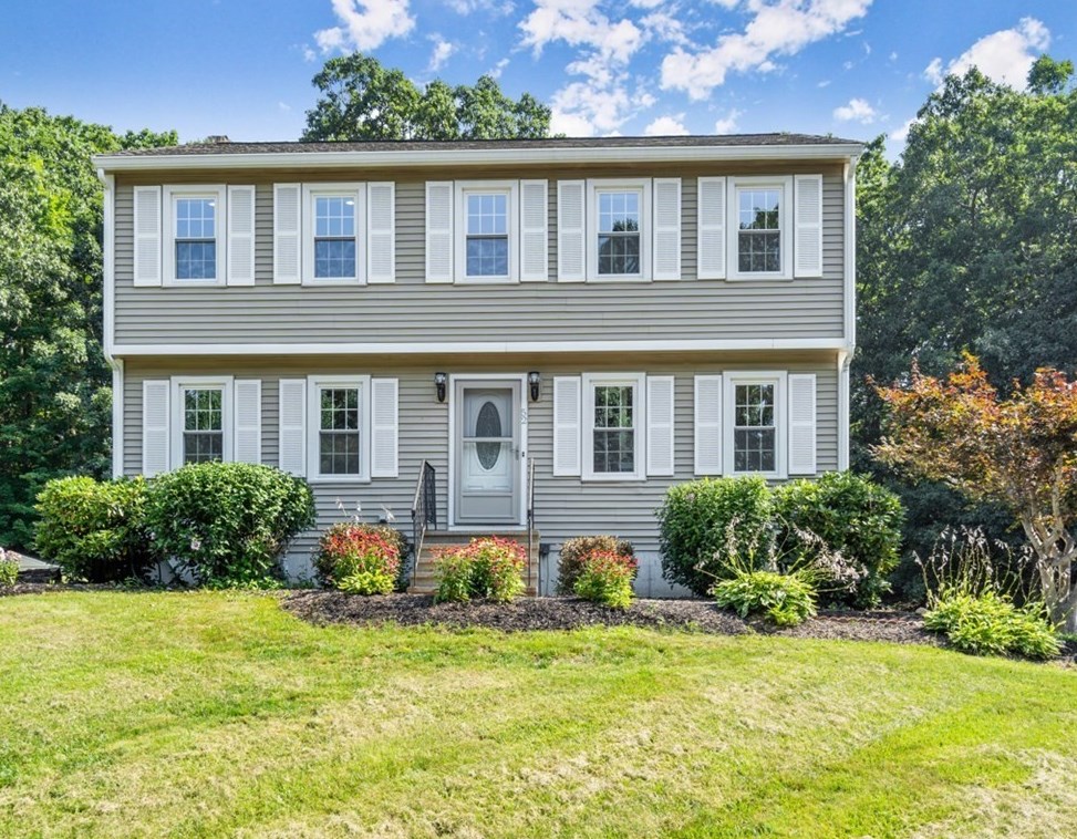 52 Eben St, Milford, MA 01757 exterior